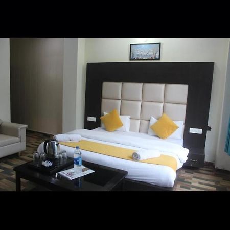 Hotel Stay Well Banikhet Exterior photo